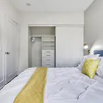 Downtown Toronto King Suite